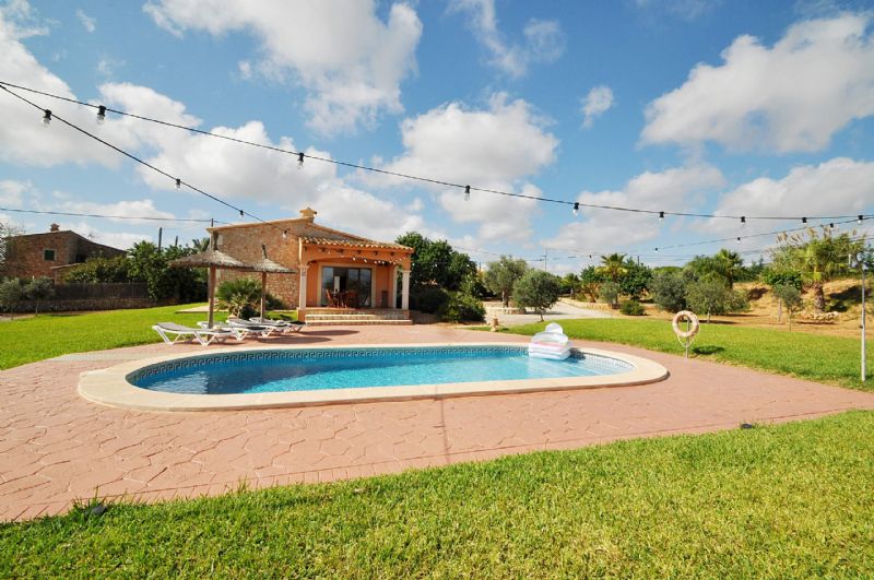 Country houses for Rent in Cala D'Or, SANTANYI, MAJORCA, Spain