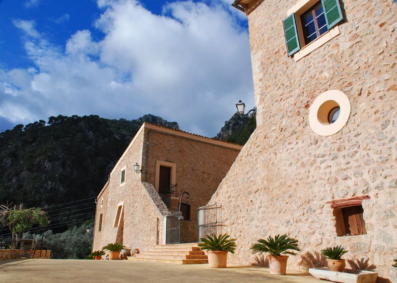 Country houses for Rent in BUNYOLA, MAJORCA, Spain