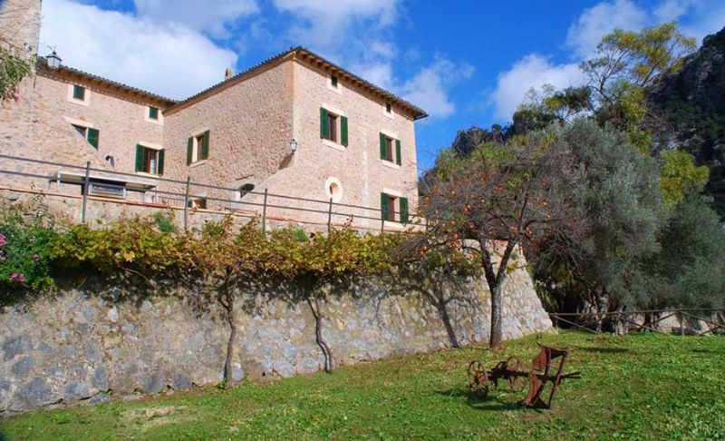 Country houses for Rent in BUNYOLA, MAJORCA, Spain