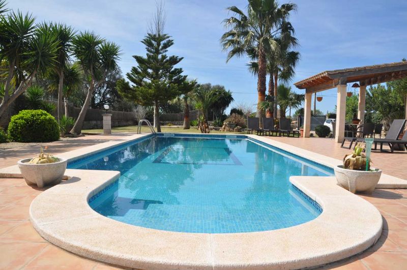 Country houses for Rent in INCA, MAJORCA, Spain