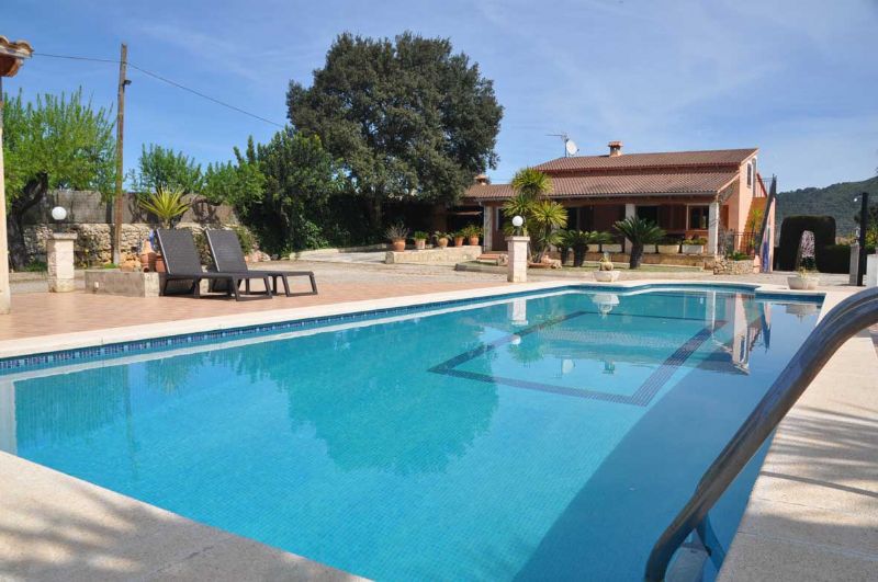 Country houses for Rent in INCA, MAJORCA, Spain
