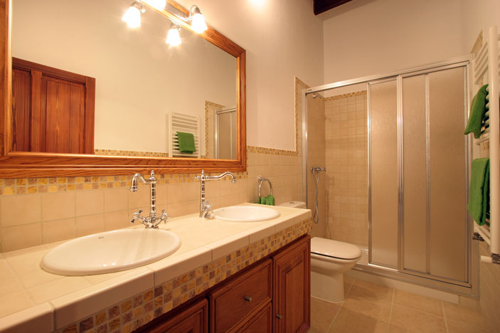 Townhouses for Rent in BUGER, MAJORCA, Spain