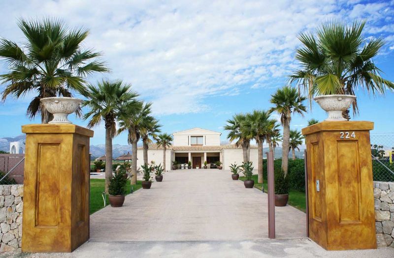 Country houses for Rent in SA POBLA, MAJORCA, Spain