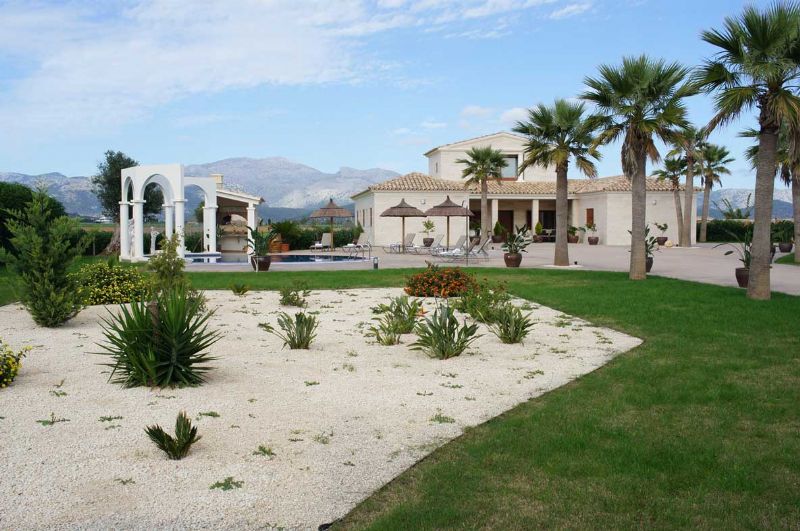 Country houses for Rent in SA POBLA, MAJORCA, Spain