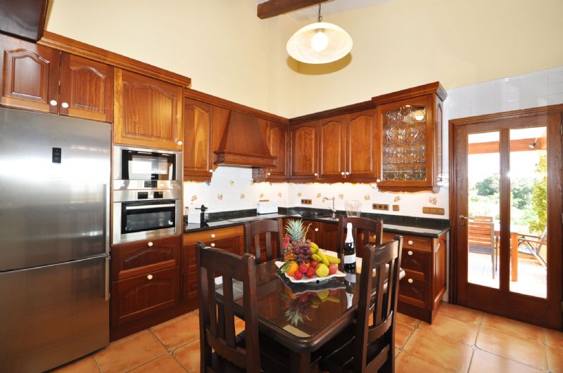 Country houses for Rent in ALCUDIA, MAJORCA, Spain