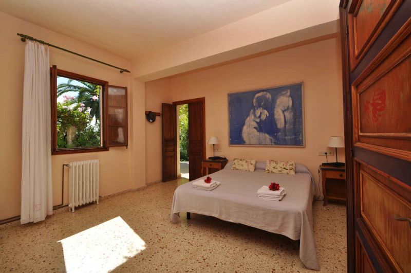 Country houses for Rent in BUGER, MAJORCA, Spain