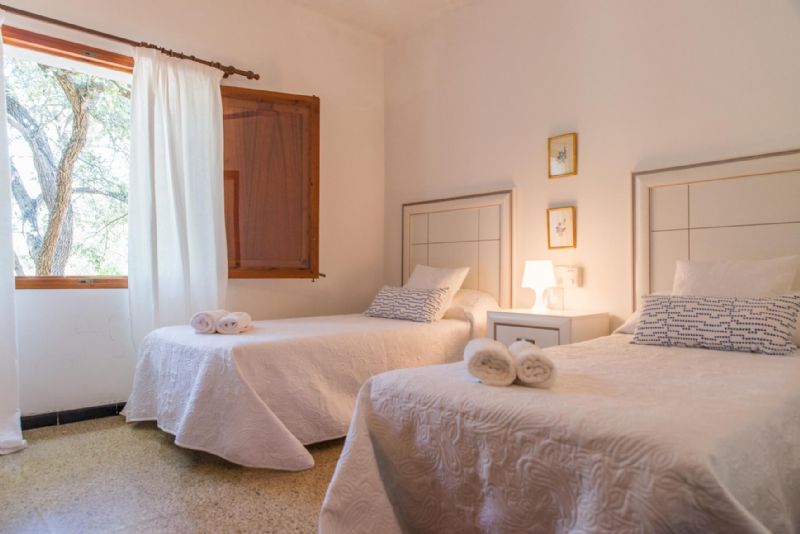 Country houses for Rent in ALCUDIA, MAJORCA, Spain