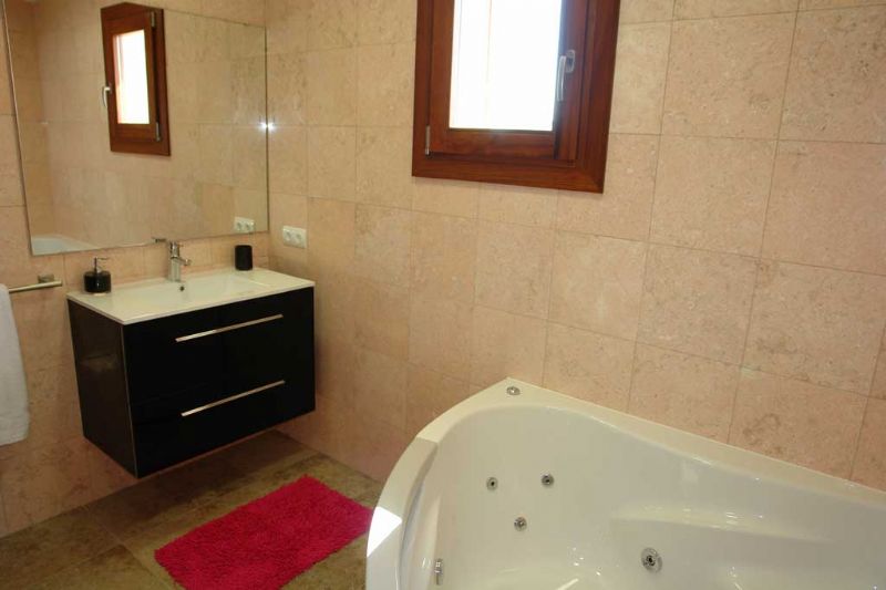 Country houses for Rent in SA POBLA, MAJORCA, Spain