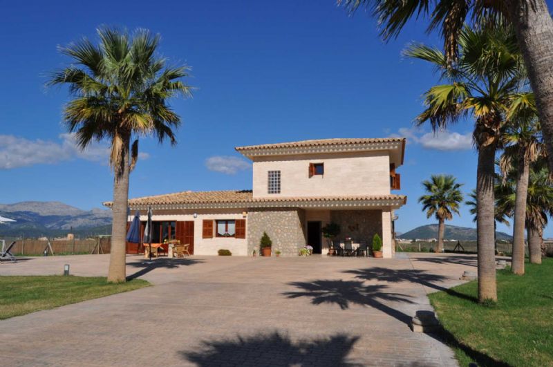 Country houses for Rent in SA POBLA, MAJORCA, Spain