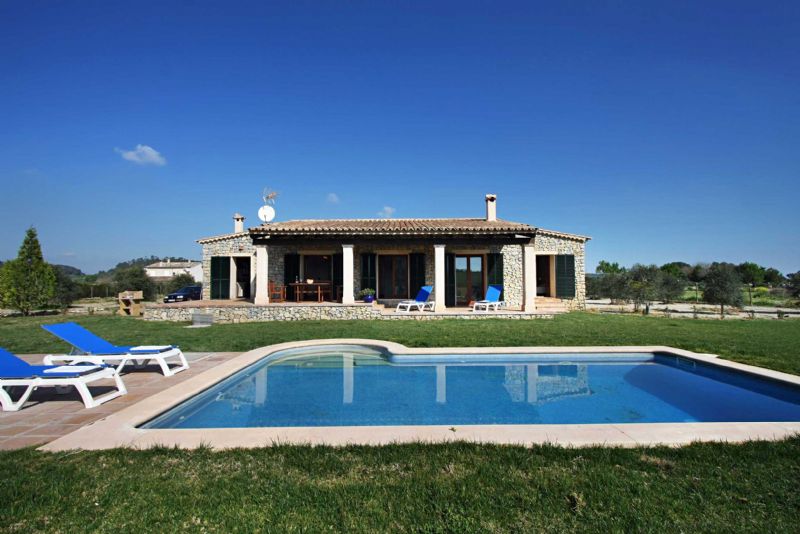 Country houses for Rent in SINEU, MAJORCA, Spain
