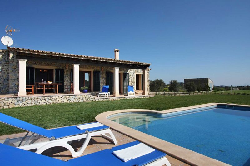 Country houses for Rent in SINEU, MAJORCA, Spain