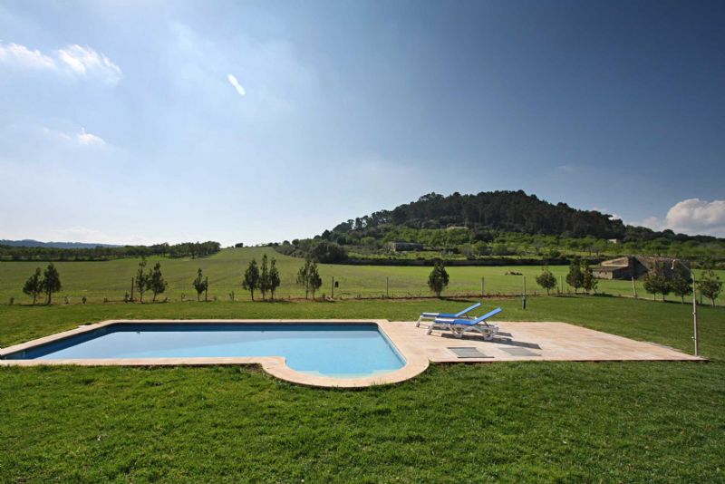 Country houses for Rent in SINEU, MAJORCA, Spain
