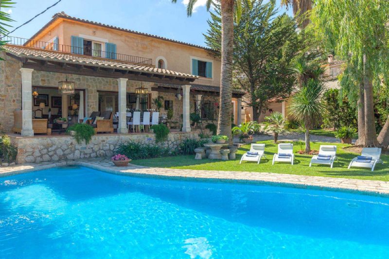 Villas for Rent in MANCOR DE LA VALL, MAJORCA, Spain