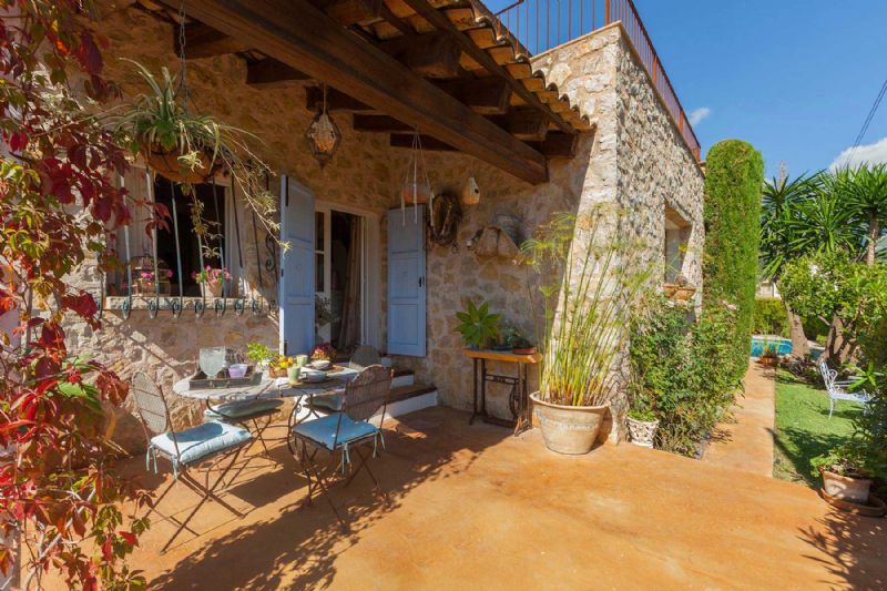 Villas for Rent in MANCOR DE LA VALL, MAJORCA, Spain