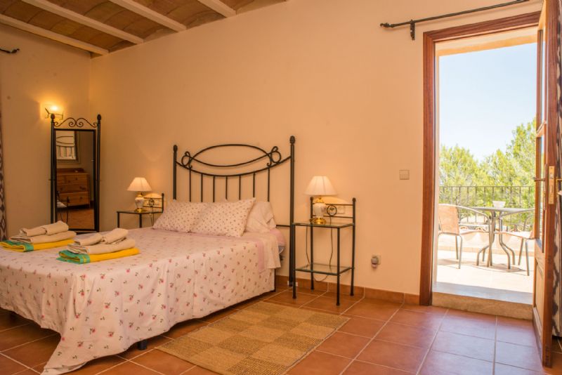 Country houses for Rent in MOSCARI, MAJORCA, Spain
