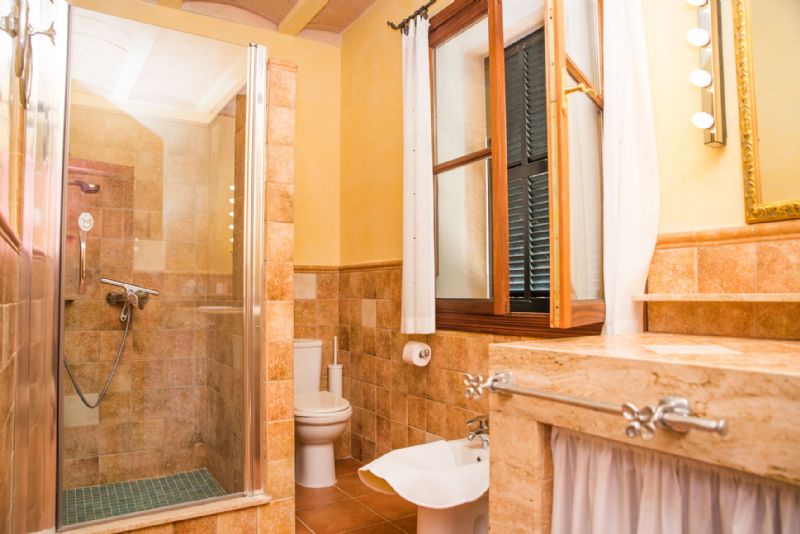 Country houses for Rent in MOSCARI, MAJORCA, Spain