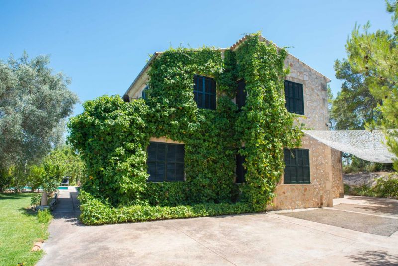 Country houses for Rent in MOSCARI, MAJORCA, Spain