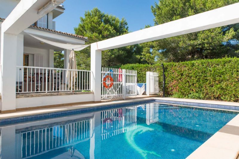 Villas for Rent in Playas de Muro, MURO, MAJORCA, Spain