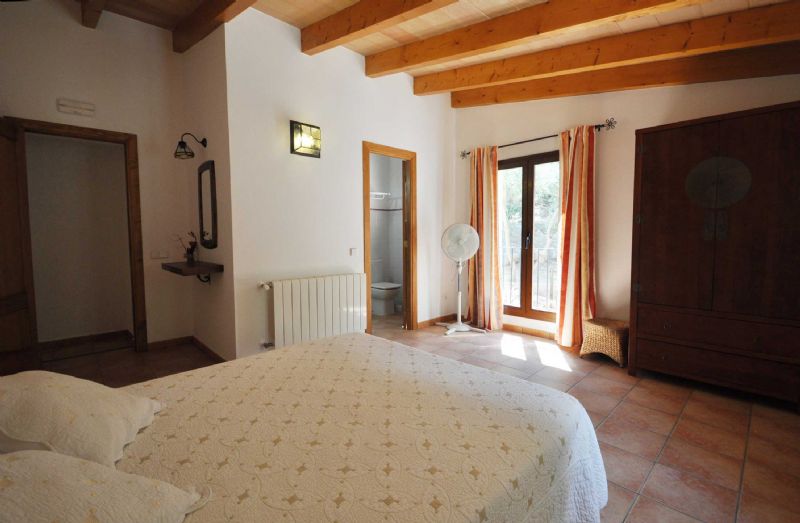 Country houses for Rent in ANDRATX, MAJORCA, Spain
