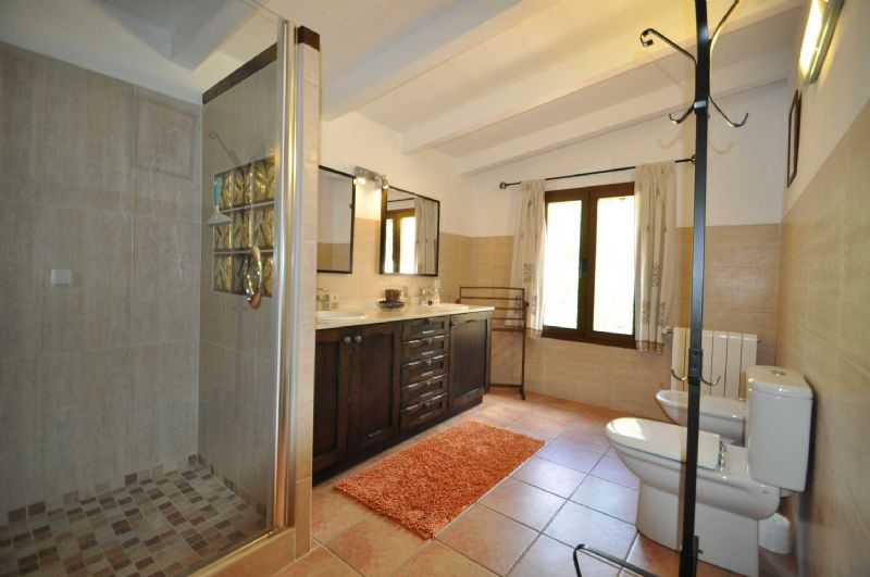 Country houses for Rent in ANDRATX, MAJORCA, Spain