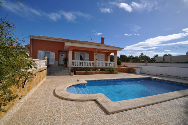 Villas for Rent in Badia Gran, LLUCMAJOR, MAJORCA, Spain