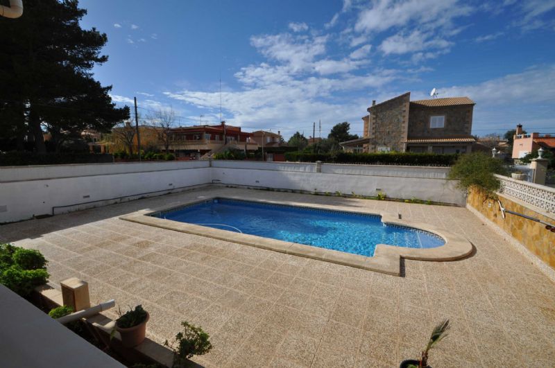 Villas for Rent in Badia Gran, LLUCMAJOR, MAJORCA, Spain