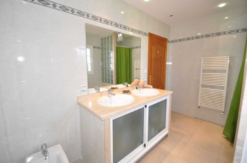 Villas for Rent in Badia Gran, LLUCMAJOR, MAJORCA, Spain