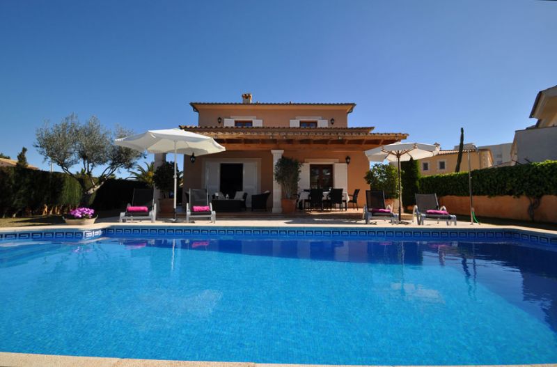 Villas for Rent in Sa Coma, SANT LLORENS, MAJORCA, Spain