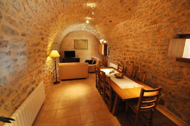 Country houses for Rent in SON SERVERA, MAJORCA, Spain