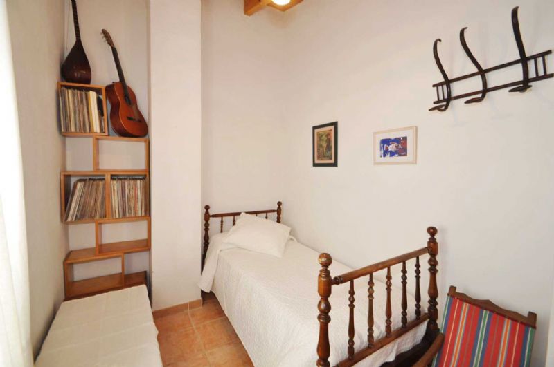 Country houses for Rent in ALCUDIA, MAJORCA, Spain
