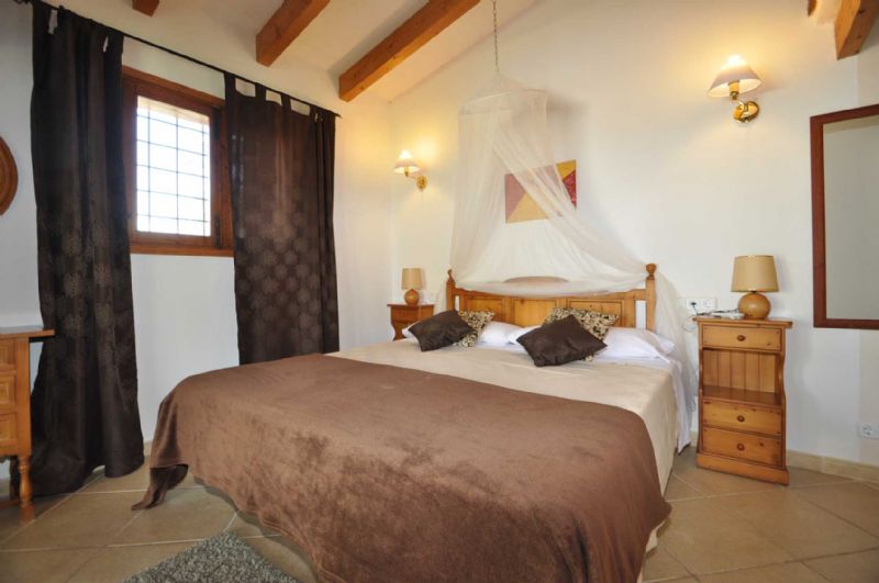 Country houses for Rent in POLLENSA, MAJORCA, Spain