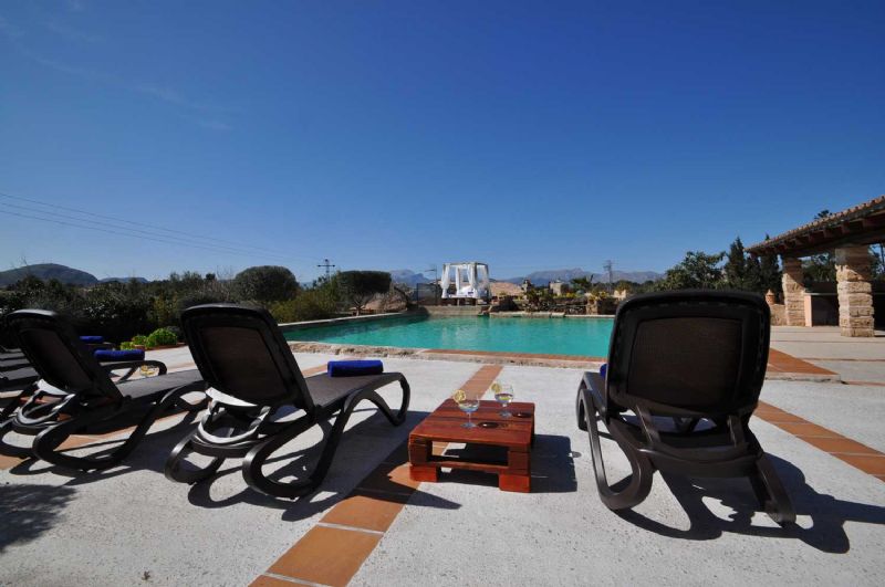 Country houses for Rent in ALCUDIA, MAJORCA, Spain