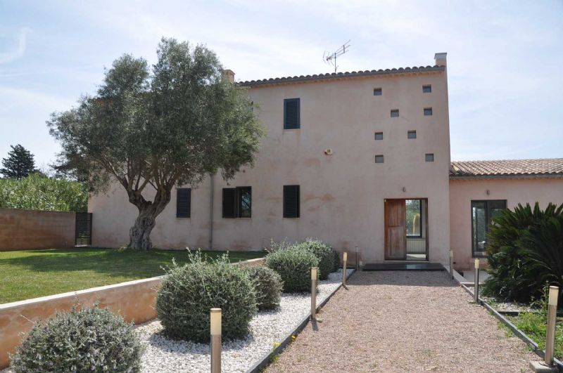 Country houses for Rent in Costa de los Pinos, SON SERVERA, MAJORCA, Spain