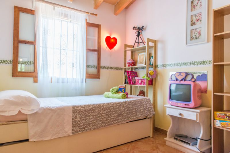 Country houses for Rent in CAMPANET, MAJORCA, Spain