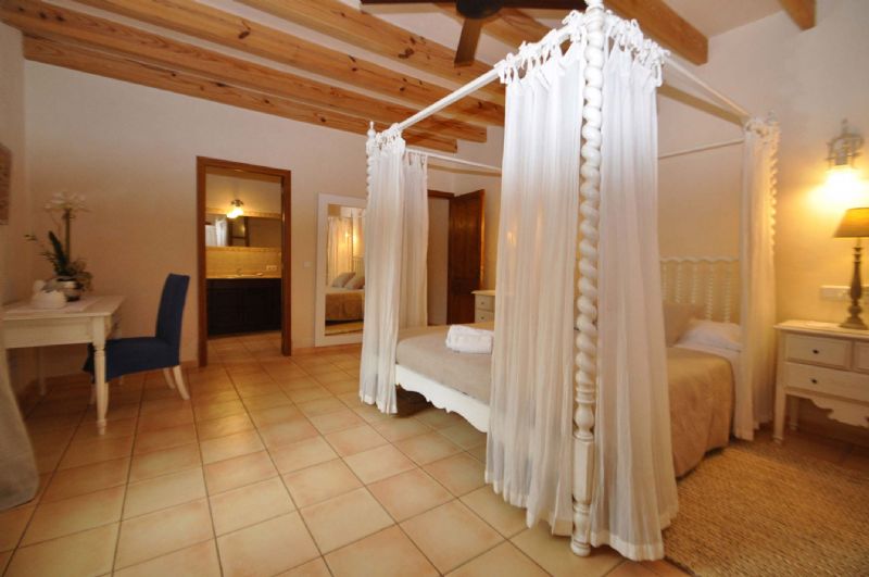 Country houses for Rent in FELANITX, MAJORCA, Spain