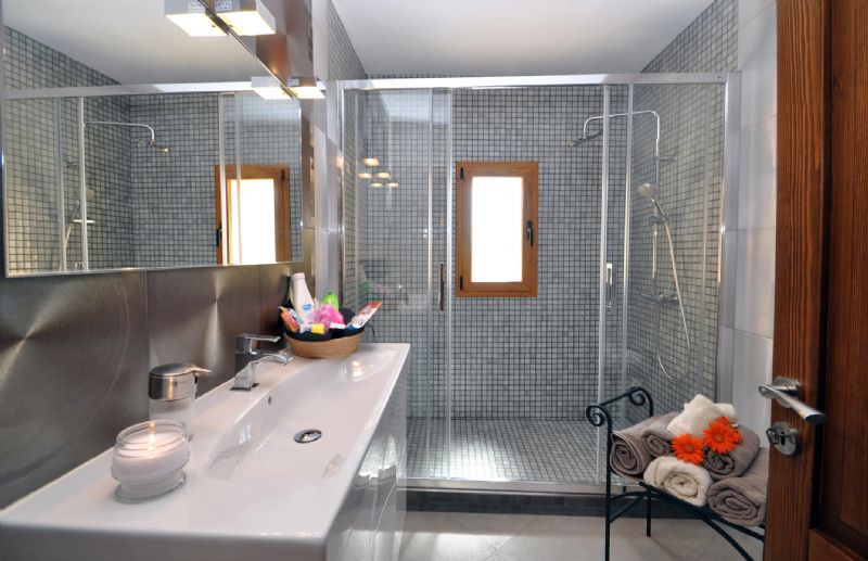 Country houses for Rent in LLORET DE VISTALEGRE, MAJORCA, Spain