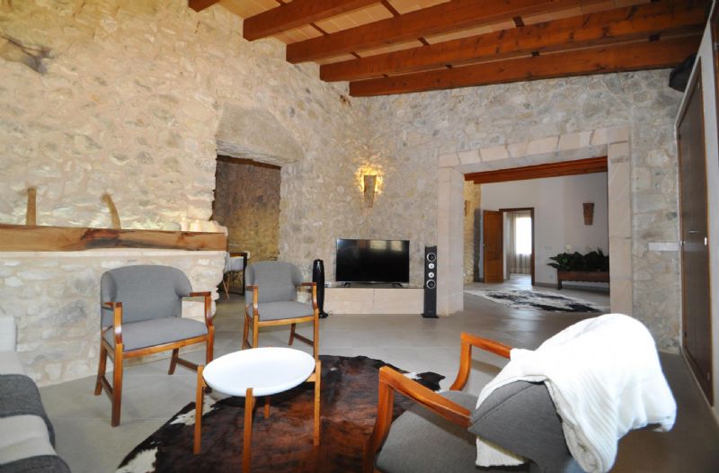 Country houses for Rent in LLORET DE VISTALEGRE, MAJORCA, Spain