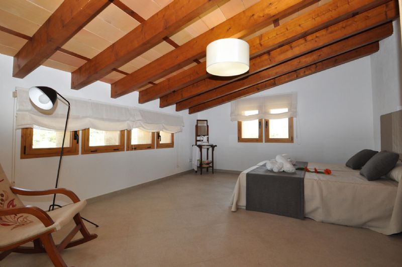 Country houses for Rent in LLORET DE VISTALEGRE, MAJORCA, Spain