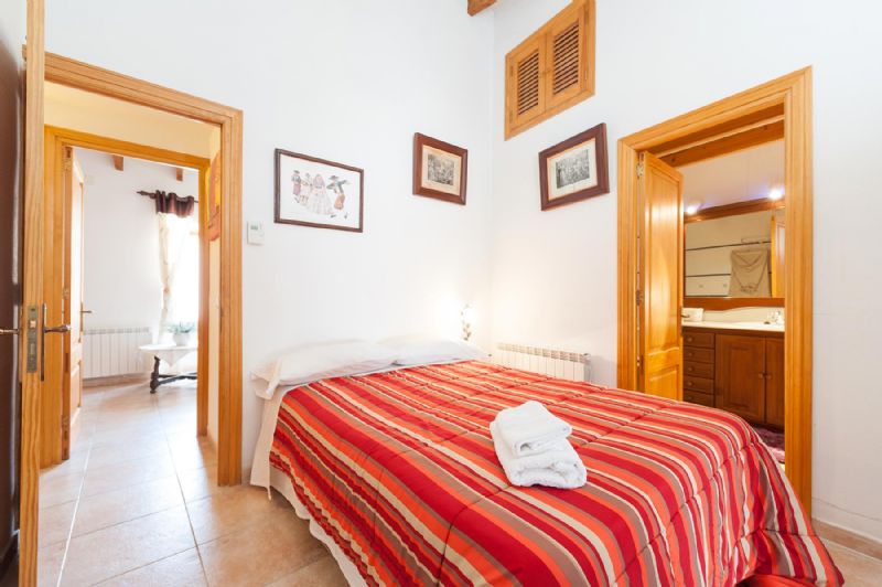 Townhouses for Rent in ALCUDIA, MAJORCA, Spain