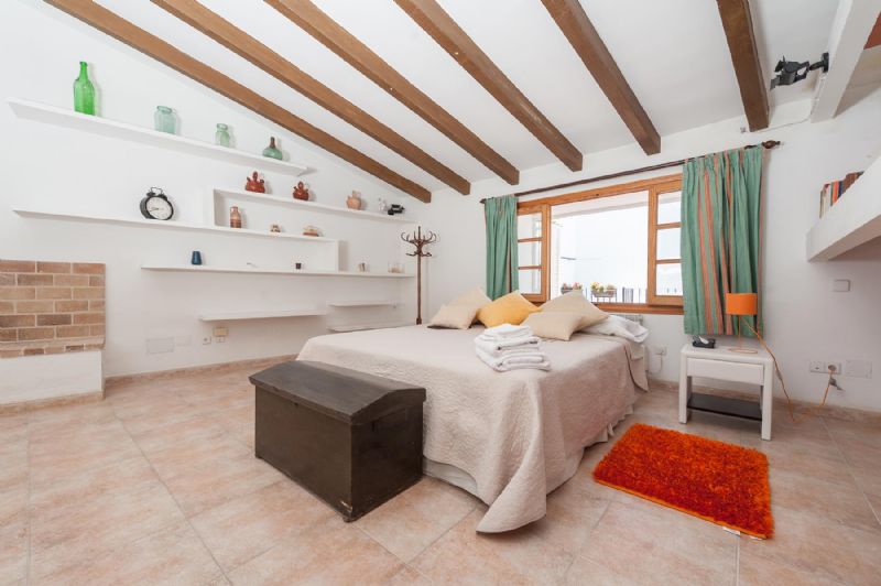 Townhouses for Rent in ALCUDIA, MAJORCA, Spain