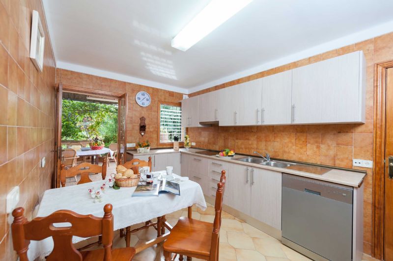 Country houses for Rent in ALARO, MAJORCA, Spain
