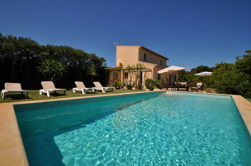 Country houses for Rent in BUGER, MAJORCA, Spain