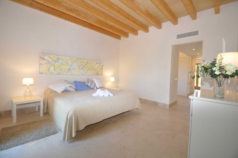 Country houses for Rent in BUGER, MAJORCA, Spain