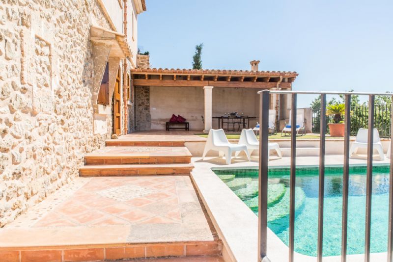 Townhouses for Rent in MARIA DE LA SALUT, MAJORCA, Spain