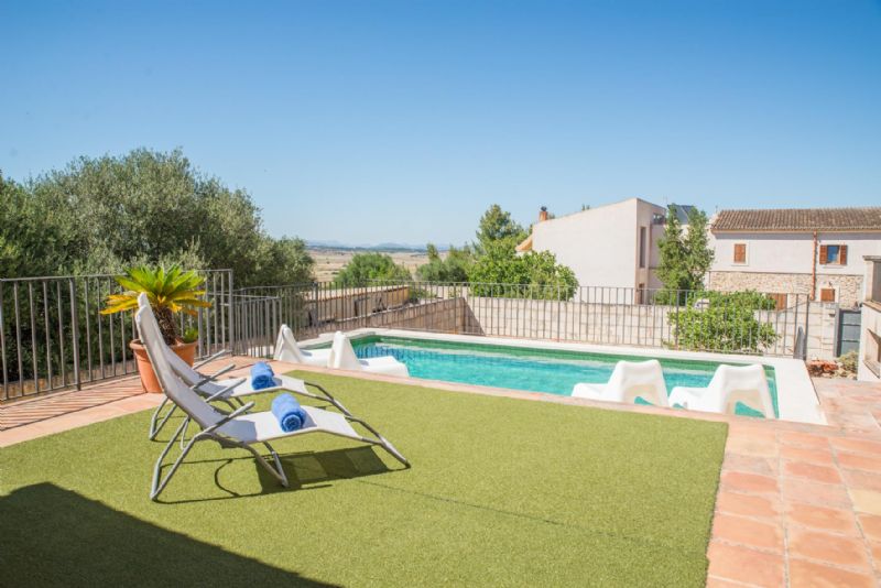 Townhouses for Rent in MARIA DE LA SALUT, MAJORCA, Spain