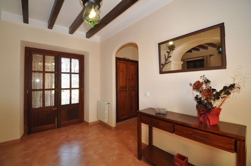 Townhouses for Rent in MARIA DE LA SALUT, MAJORCA, Spain