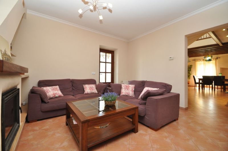 Townhouses for Rent in MARIA DE LA SALUT, MAJORCA, Spain