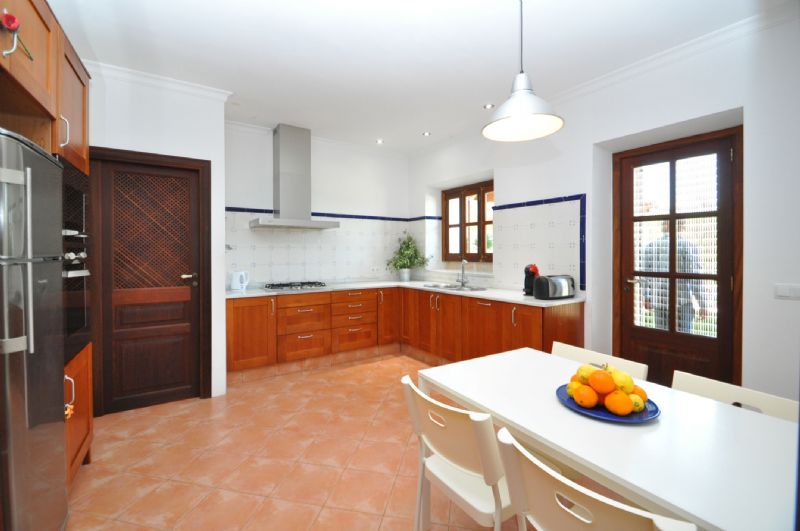 Townhouses for Rent in MARIA DE LA SALUT, MAJORCA, Spain