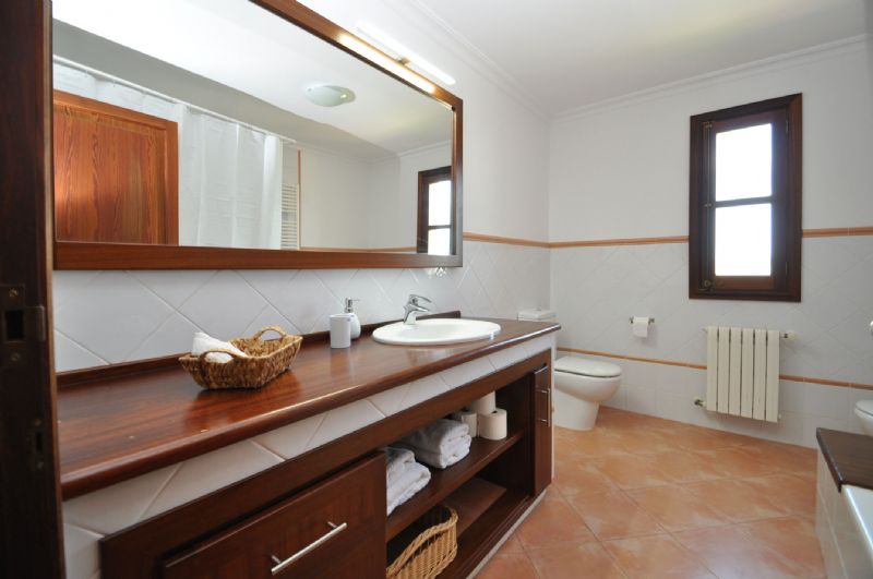 Townhouses for Rent in MARIA DE LA SALUT, MAJORCA, Spain