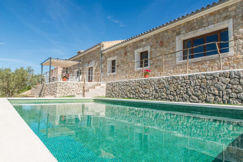 Country houses for Rent in SINEU, MAJORCA, Spain